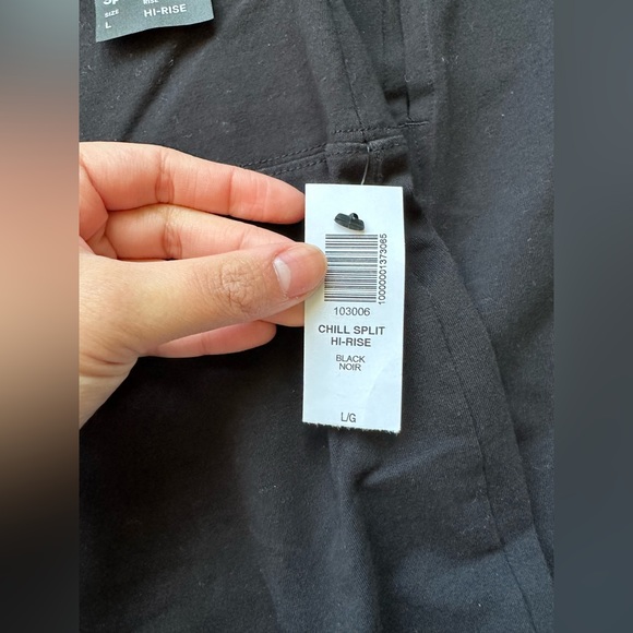 Aritzia TNA Atmosphere Split Pant - Picture 6 of 8